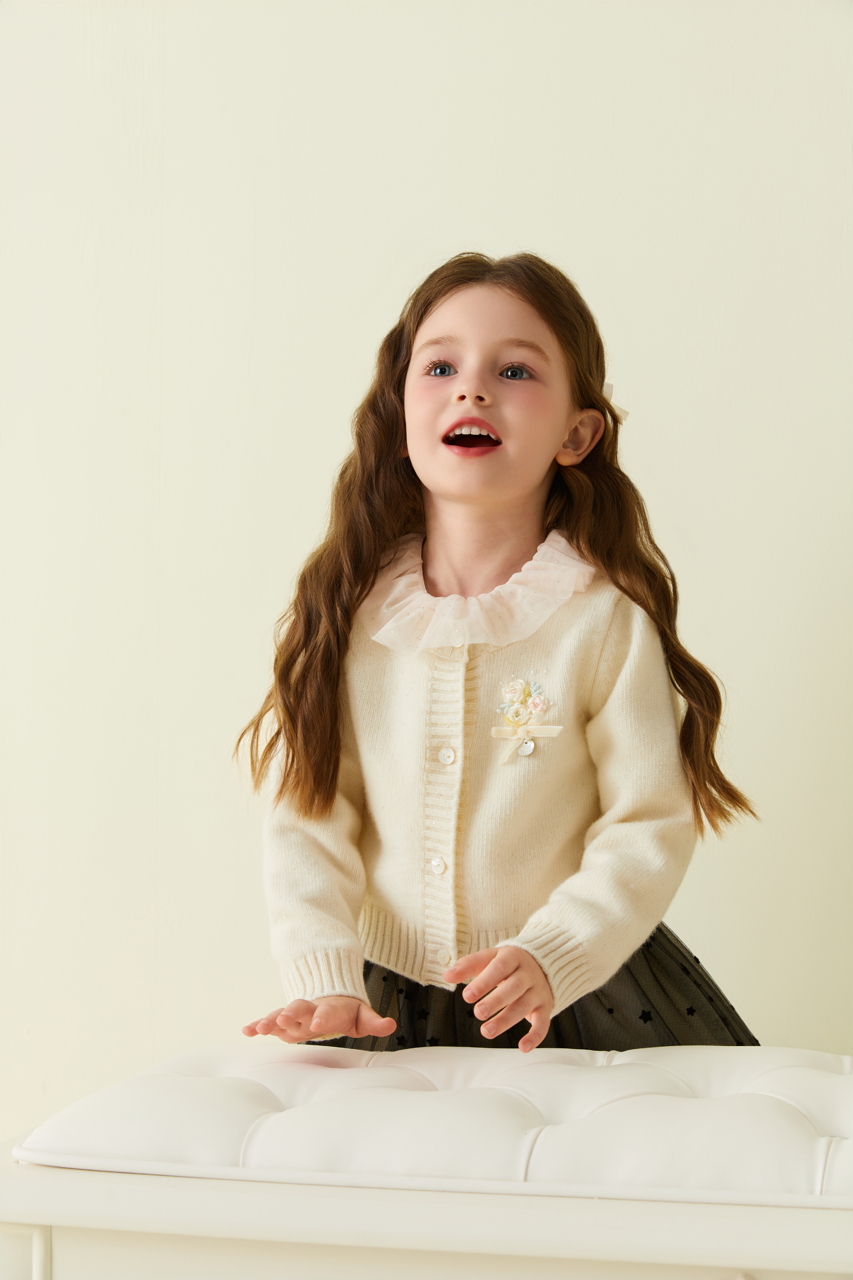 香槟色花朵开衫